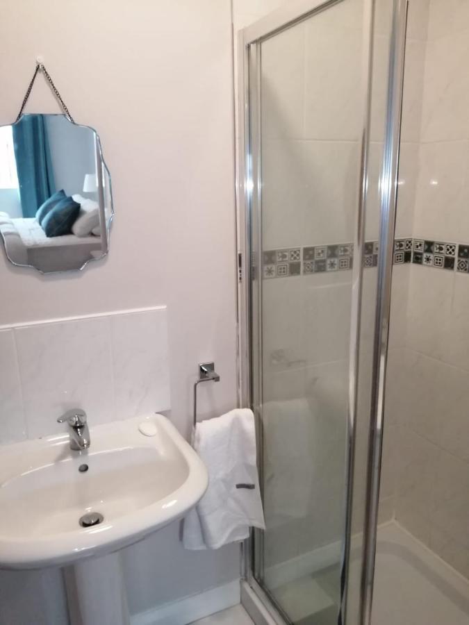 Apt 1, Whiterocks Portrush Bagian luar foto