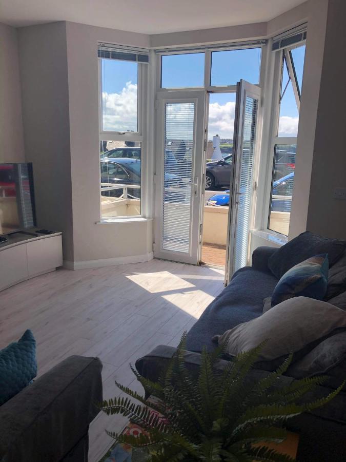 Apt 1, Whiterocks Portrush Bagian luar foto