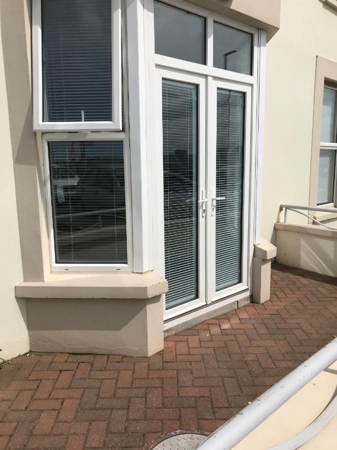Apt 1, Whiterocks Portrush Bagian luar foto